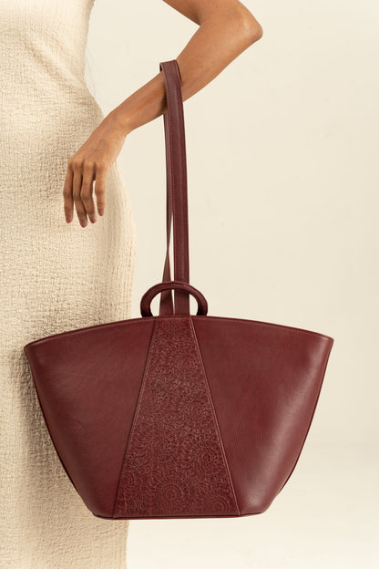 Suzhal- Everyday Tote in Red Wine